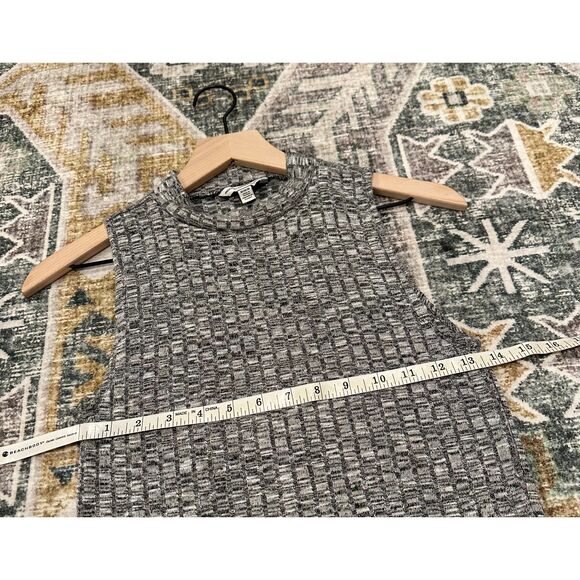 American Eagle Sleeveless Turtleneck - Picture 8 of 8